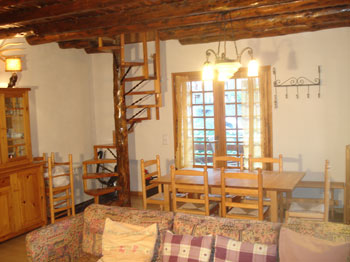 C10 Dining area and stairs